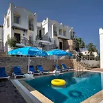 Golden Age Aparthotel *