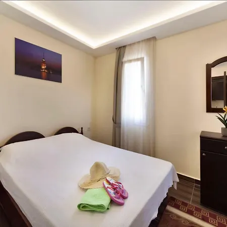 Aparthotel Golden Age