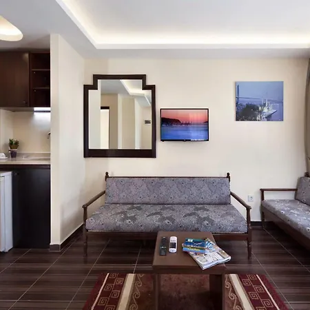 Golden Age Aparthotel