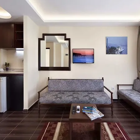 Aparthotel Golden Age *