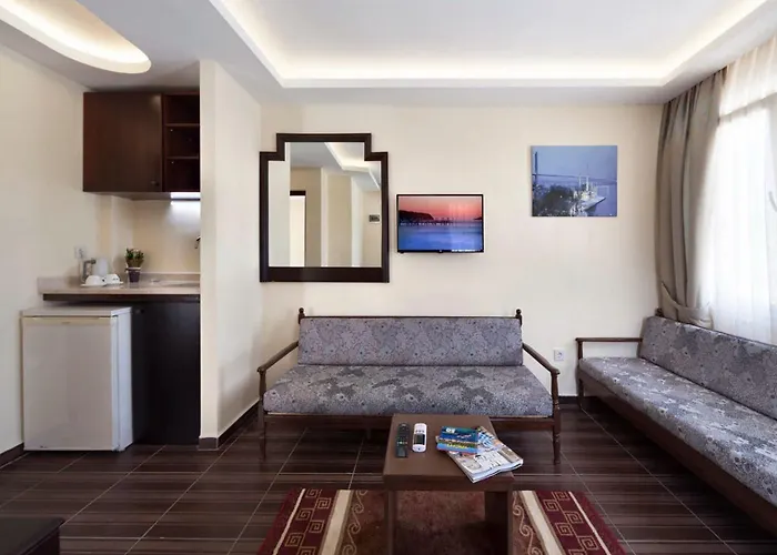 Golden Age アパートホテル